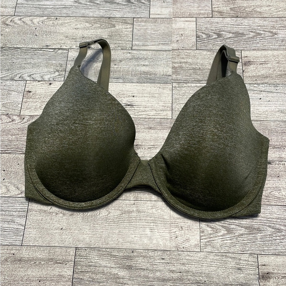 Victoria Secret uplift semi demi bra